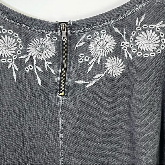 FREE PEOPLE Embroidered Pullover Sweater Size Small EUC - Picture 7 of 8